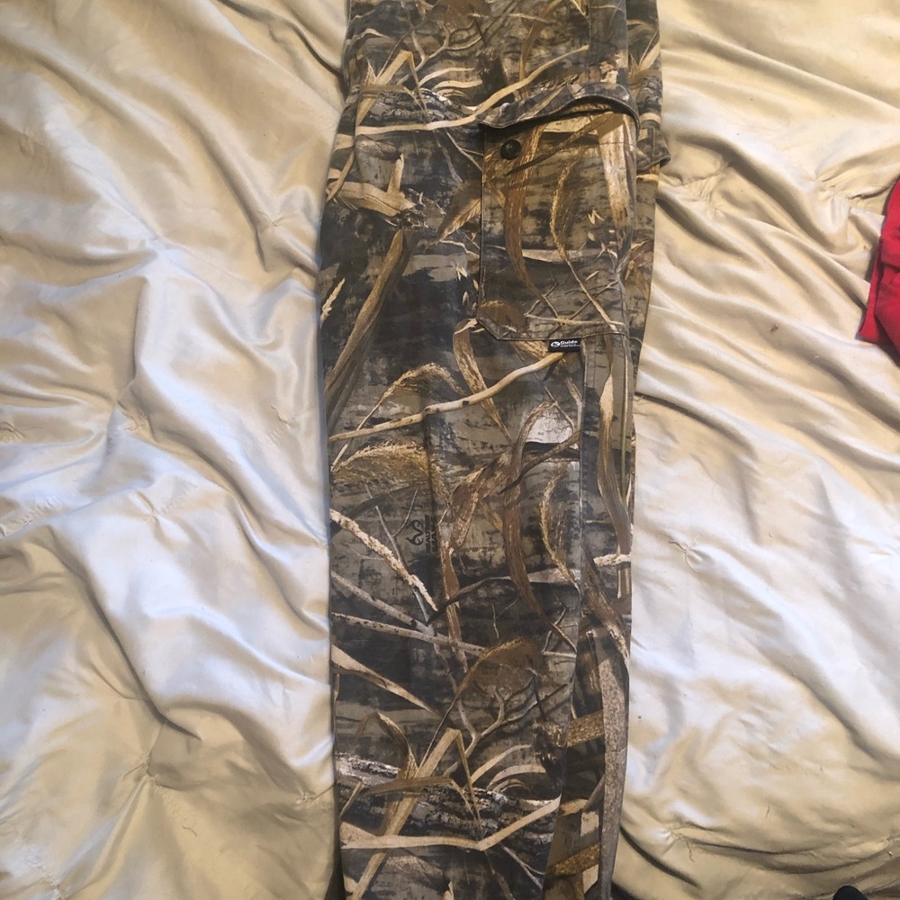 Men size medium camo hunting pants